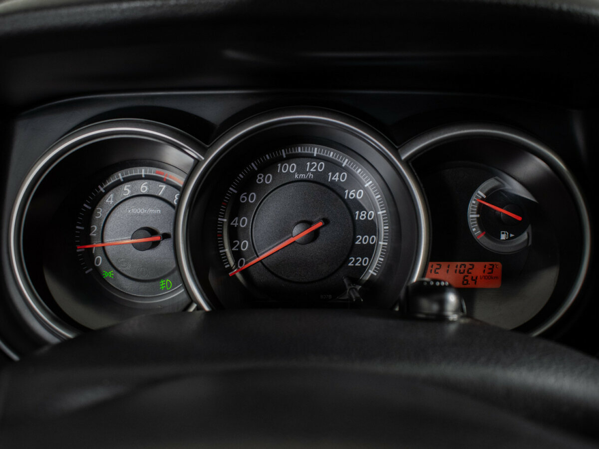 Купить Nissan Tiida, 2013, 121 100 км.. Фото: #11