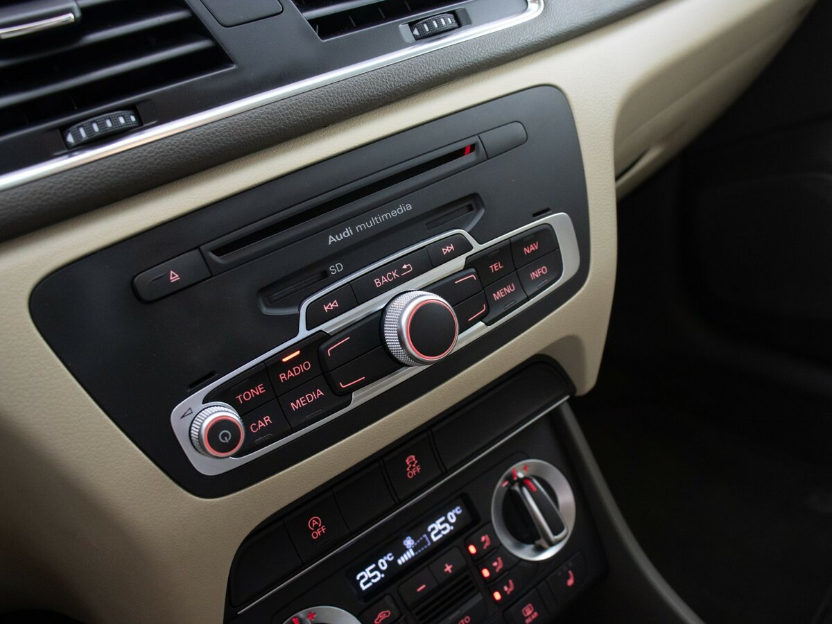 Купить Audi Q3, 2013, 209 348 км.. Фото: #10