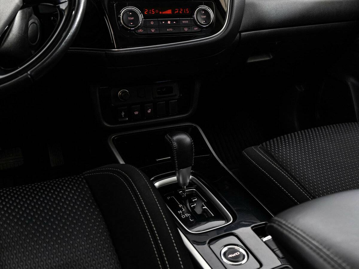 Купить Mitsubishi Outlander, 2019, 100 724 км.. Фото: #9