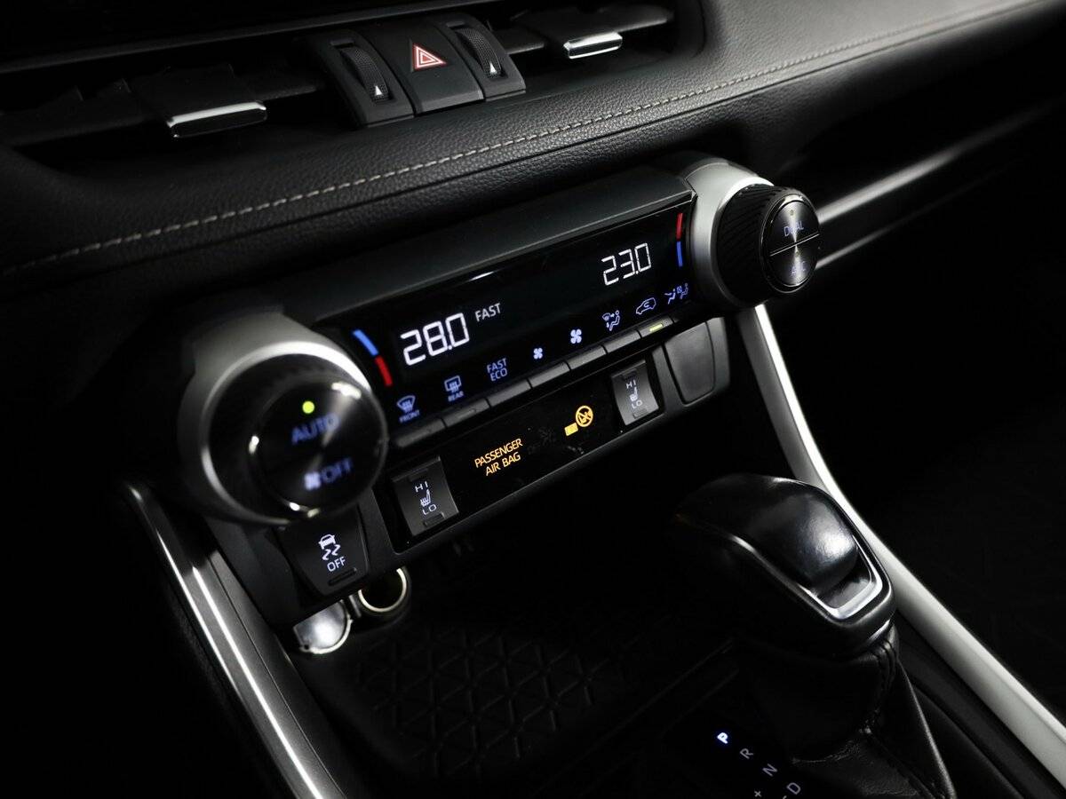 Купить Toyota RAV4, 2019, 109 626 км.. Фото: #19