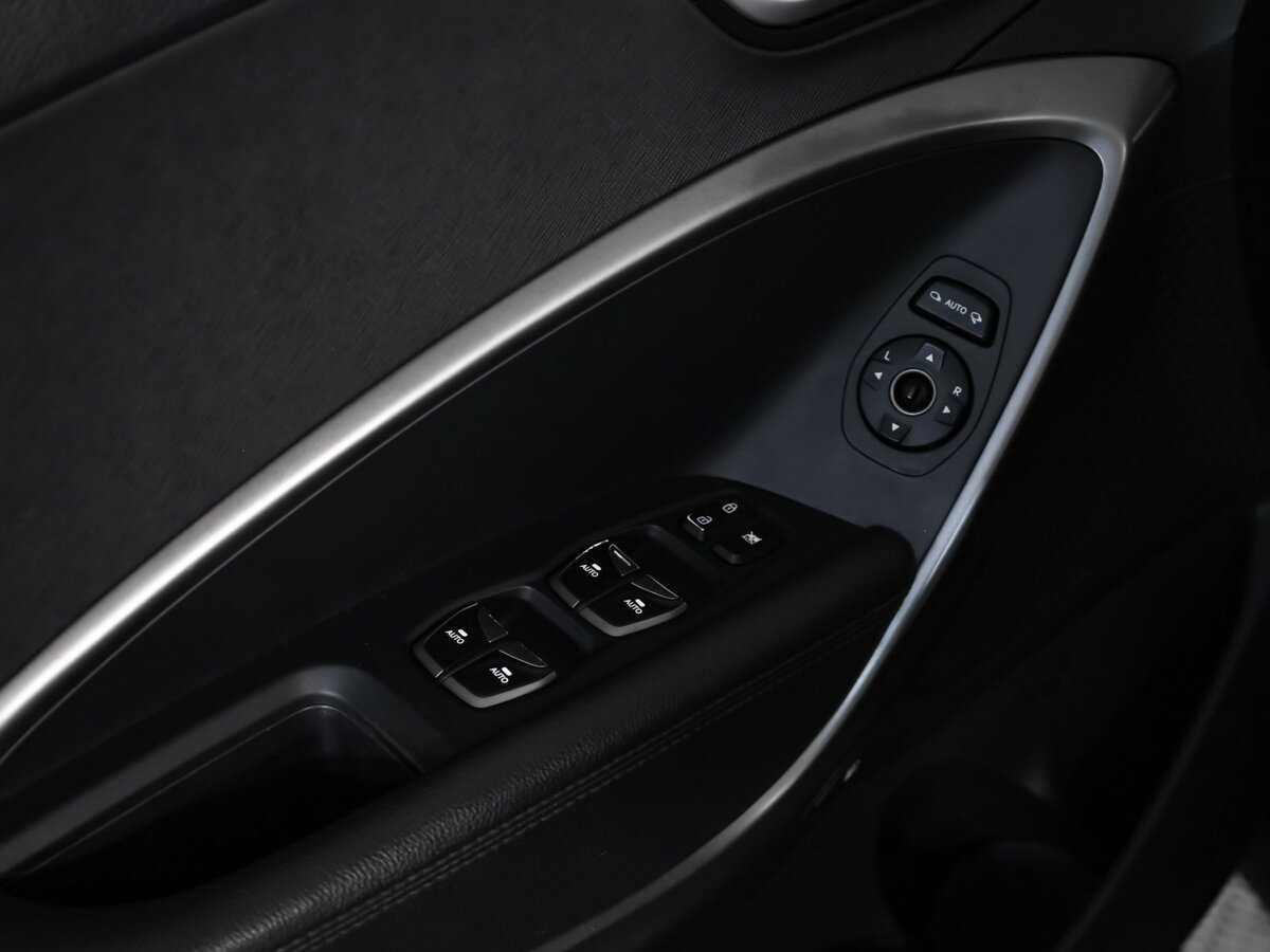 Купить Hyundai Santa Fe, 2016, 146 152 км.. Фото: #12