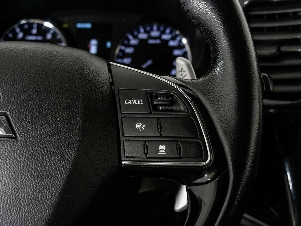 Купить Mitsubishi Outlander, 2017, 191 296 км.. Фото: #9