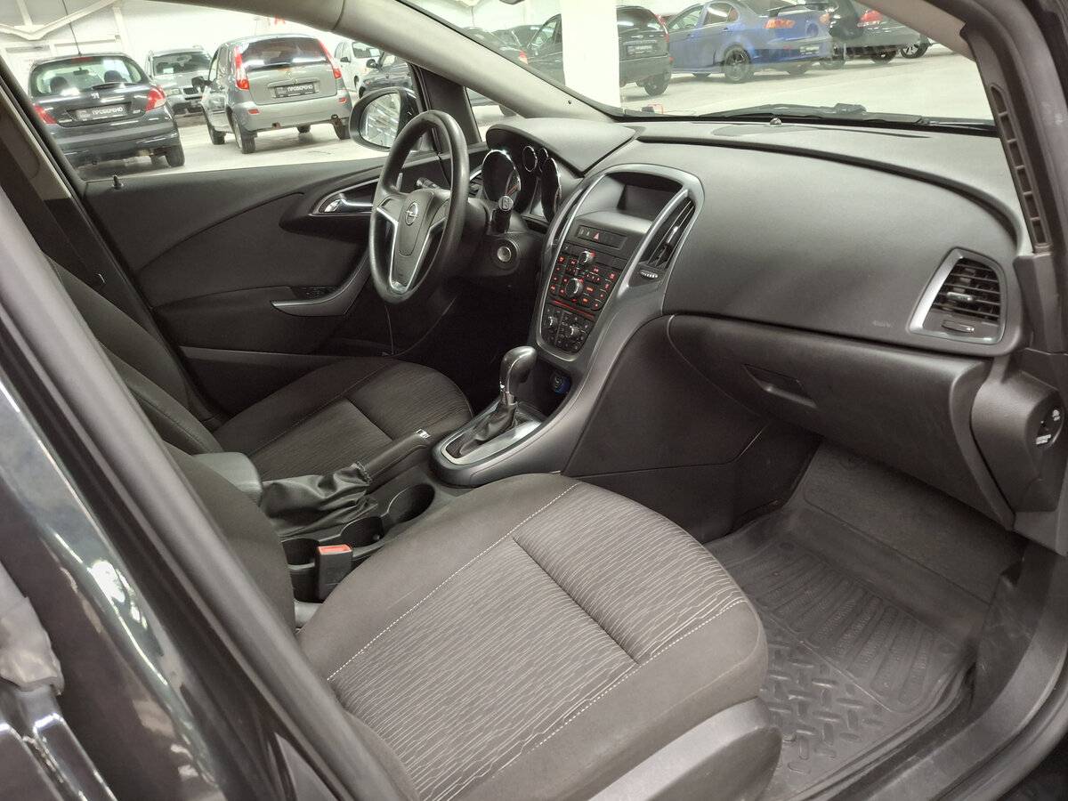 Купить Opel Astra, 2013, 173 682 км.. Фото: #10