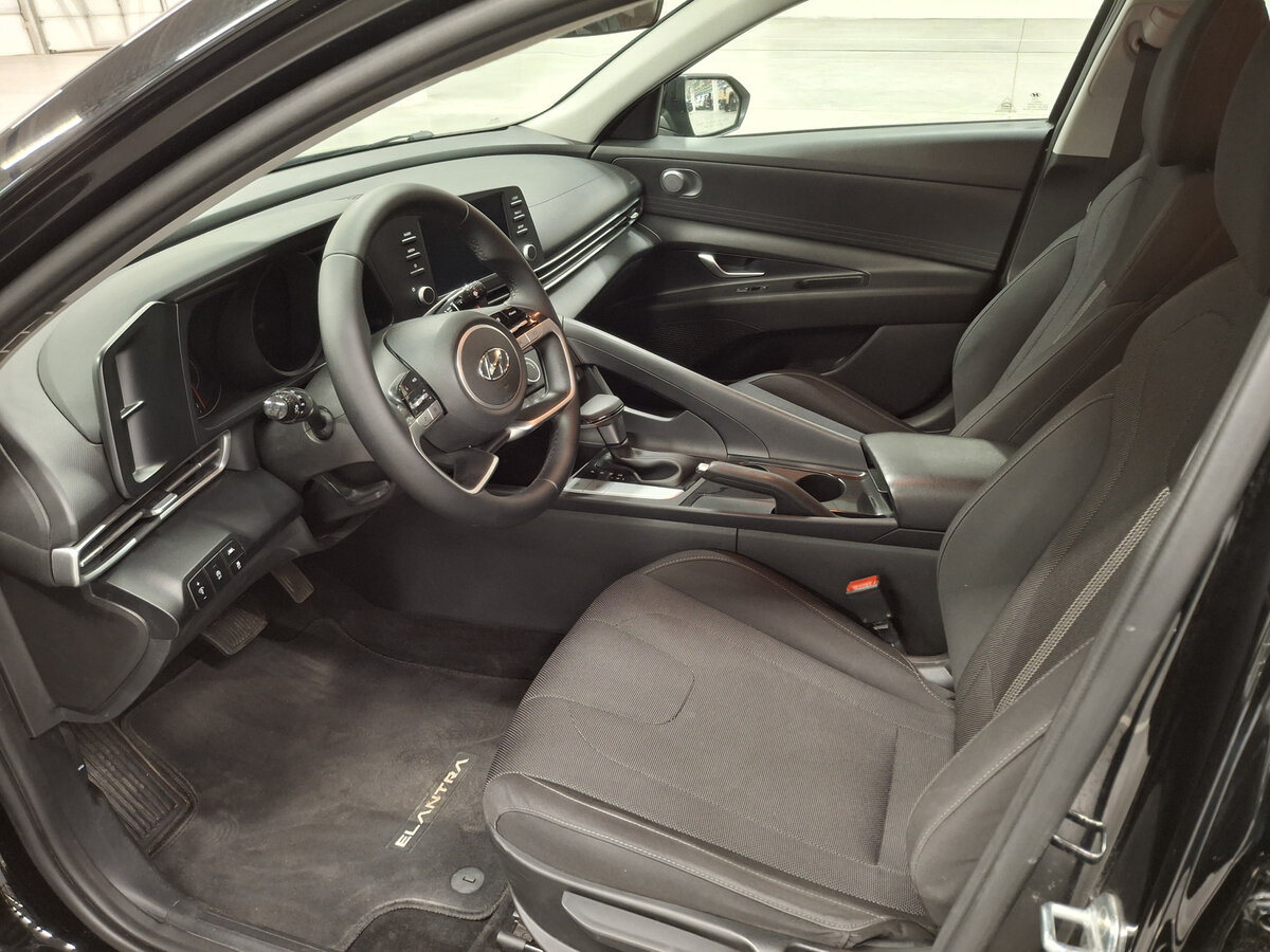 Купить Hyundai Elantra, 2020, 102 090 км.. Фото: #14