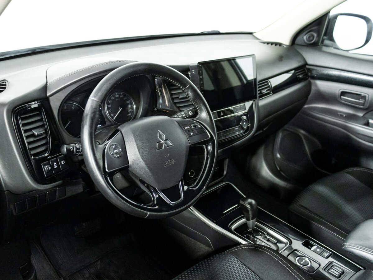 Купить Mitsubishi Outlander, 2019, 208 856 км.. Фото: #10