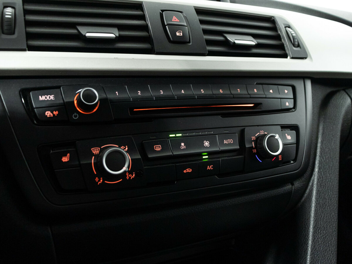 Купить BMW 3 серии, 2014, 125 475 км.. Фото: #14