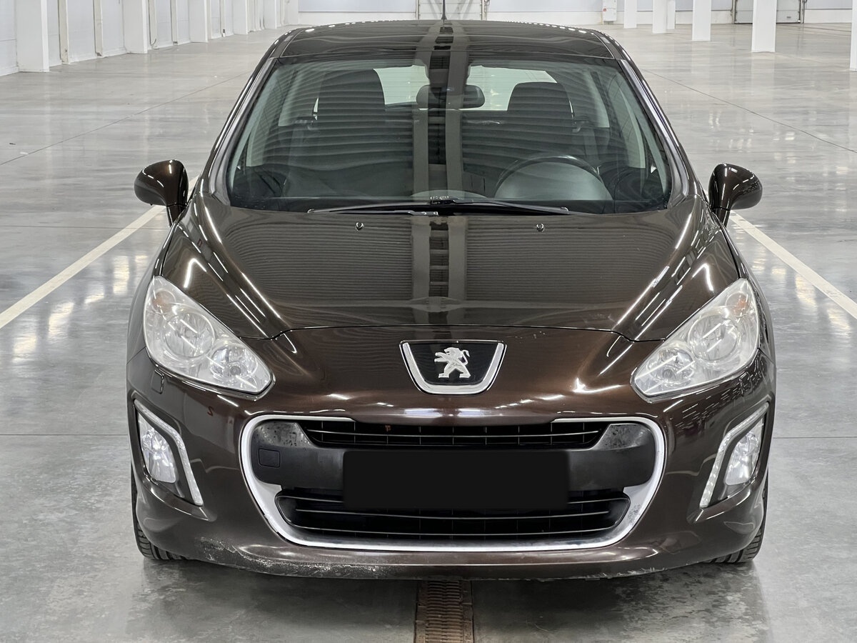Купить Peugeot 308, 2012, 207 668 км.. Фото: #1