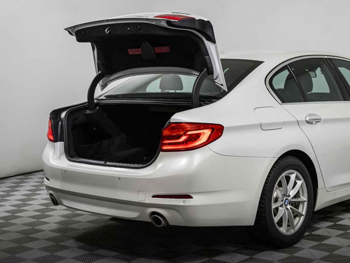 Купить BMW 5 серии, 2017, 122 000 км.. Фото: #16