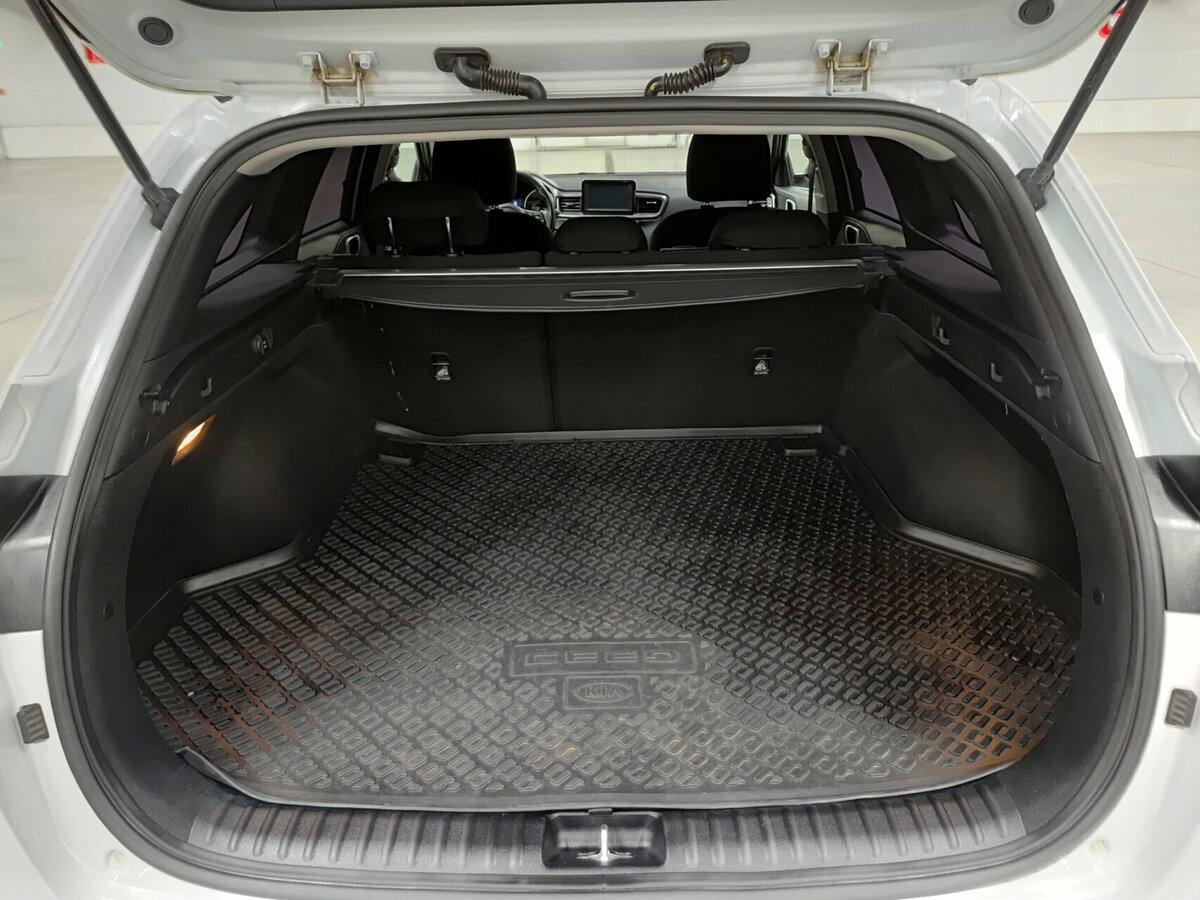 Купить Kia Ceed, 2019, 39 902 км.. Фото: #9