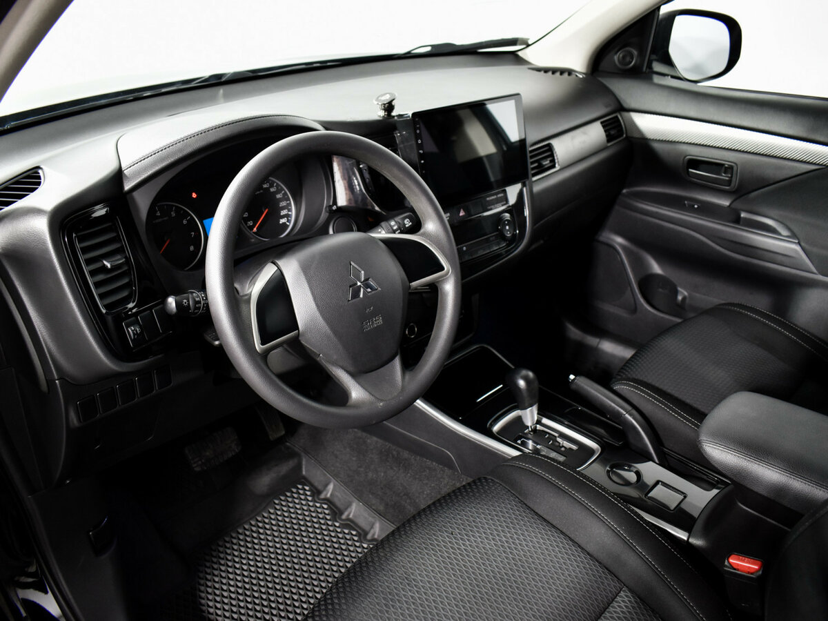 Купить Mitsubishi Outlander, 2018, 117 746 км.. Фото: #6