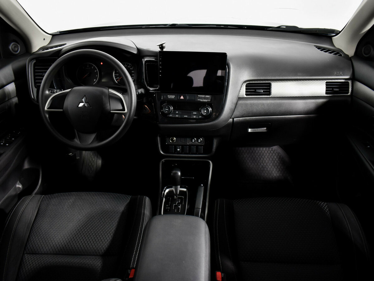 Купить Mitsubishi Outlander, 2018, 117 746 км.. Фото: #10