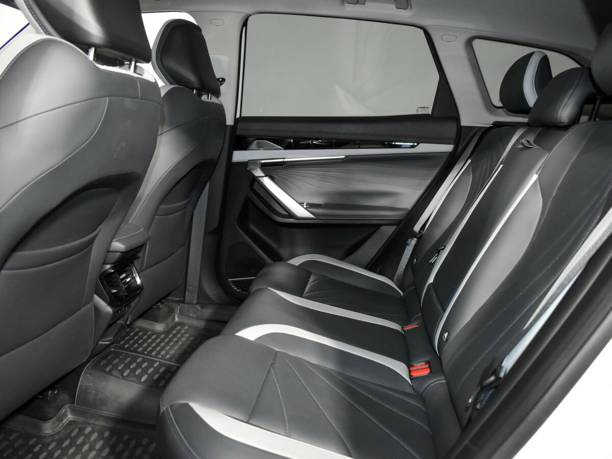 Купить Geely Atlas, 2024, 31 500 км.. Фото: #9