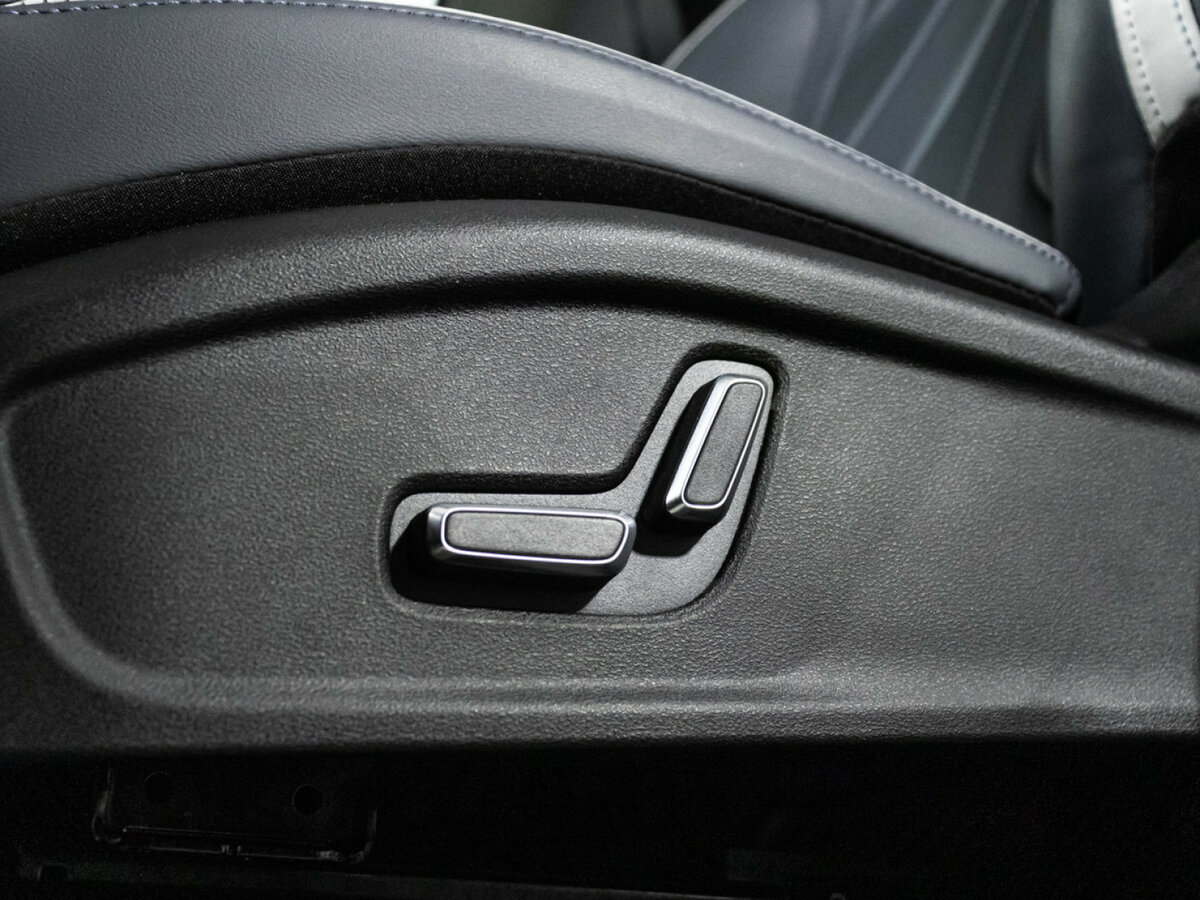 Купить Geely Atlas, 2023, 17 293 км.. Фото: #14