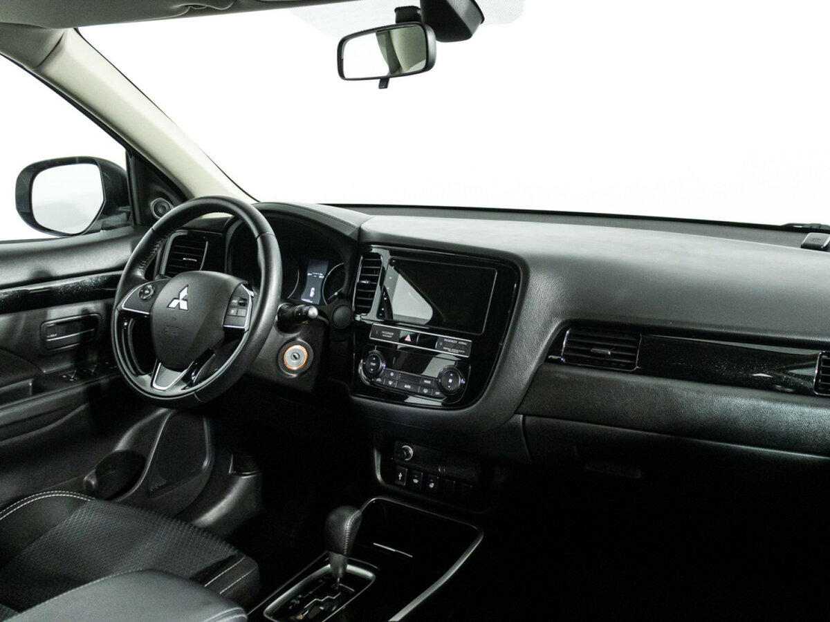 Купить Mitsubishi Outlander, 2019, 139 151 км.. Фото: #6