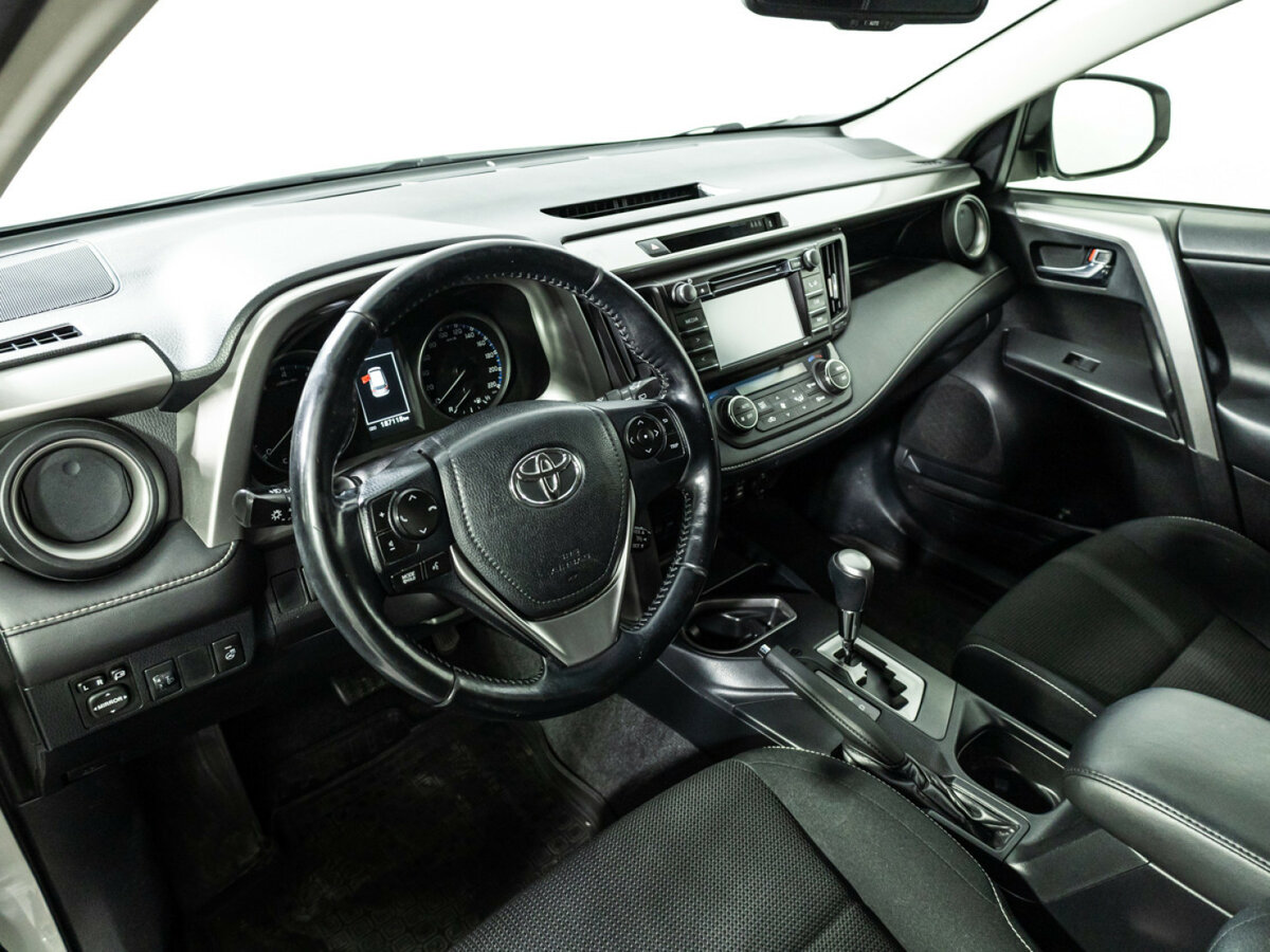 Купить Toyota RAV4, 2016, 187 104 км.. Фото: #8