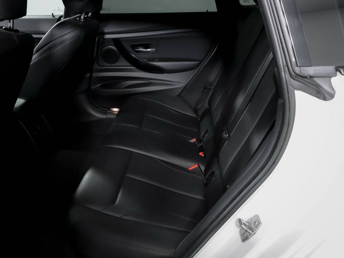 Купить BMW 3 серии, 2018, 186 096 км.. Фото: #9