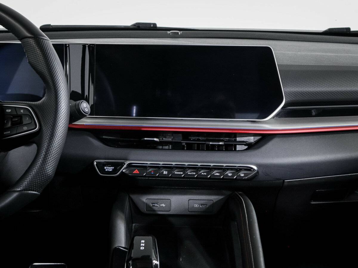 Купить Джили Кулрэй, 2024, 12 186 км.. Фото: #9