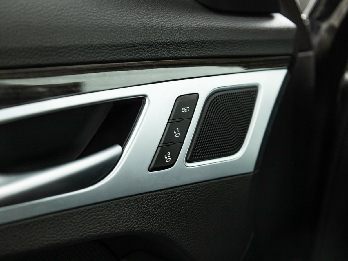 Купить Hyundai Genesis, 2015, 86 581 км.. Фото: #15