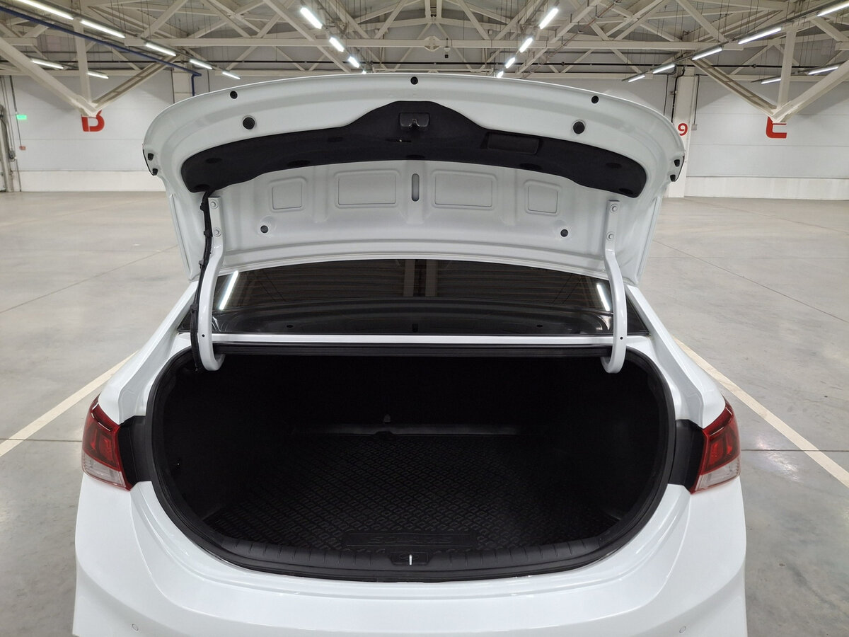 Купить Hyundai Solaris, 2017, 51 103 км.. Фото: #9