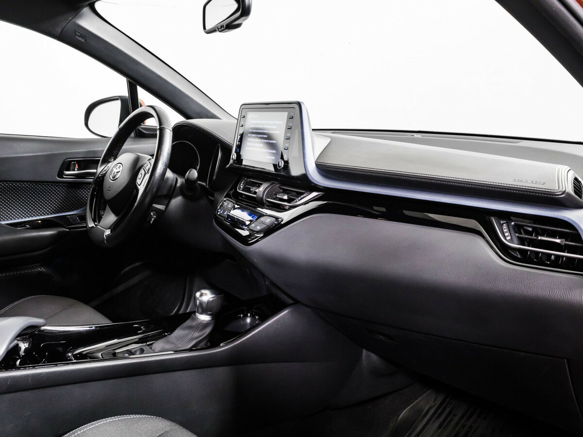 Купить Toyota C-HR, 2019, 149 500 км.. Фото: #7
