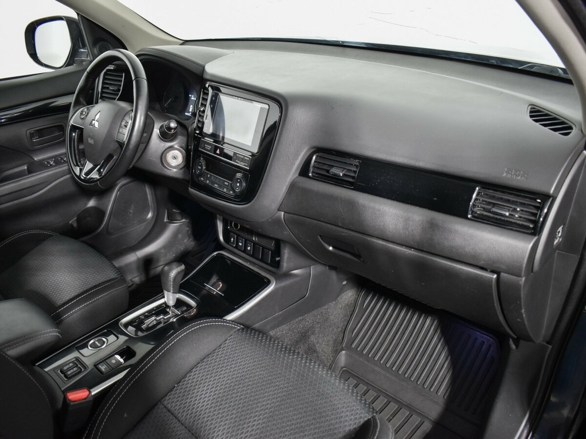 Купить Mitsubishi Outlander, 2019, 140 400 км.. Фото: #11