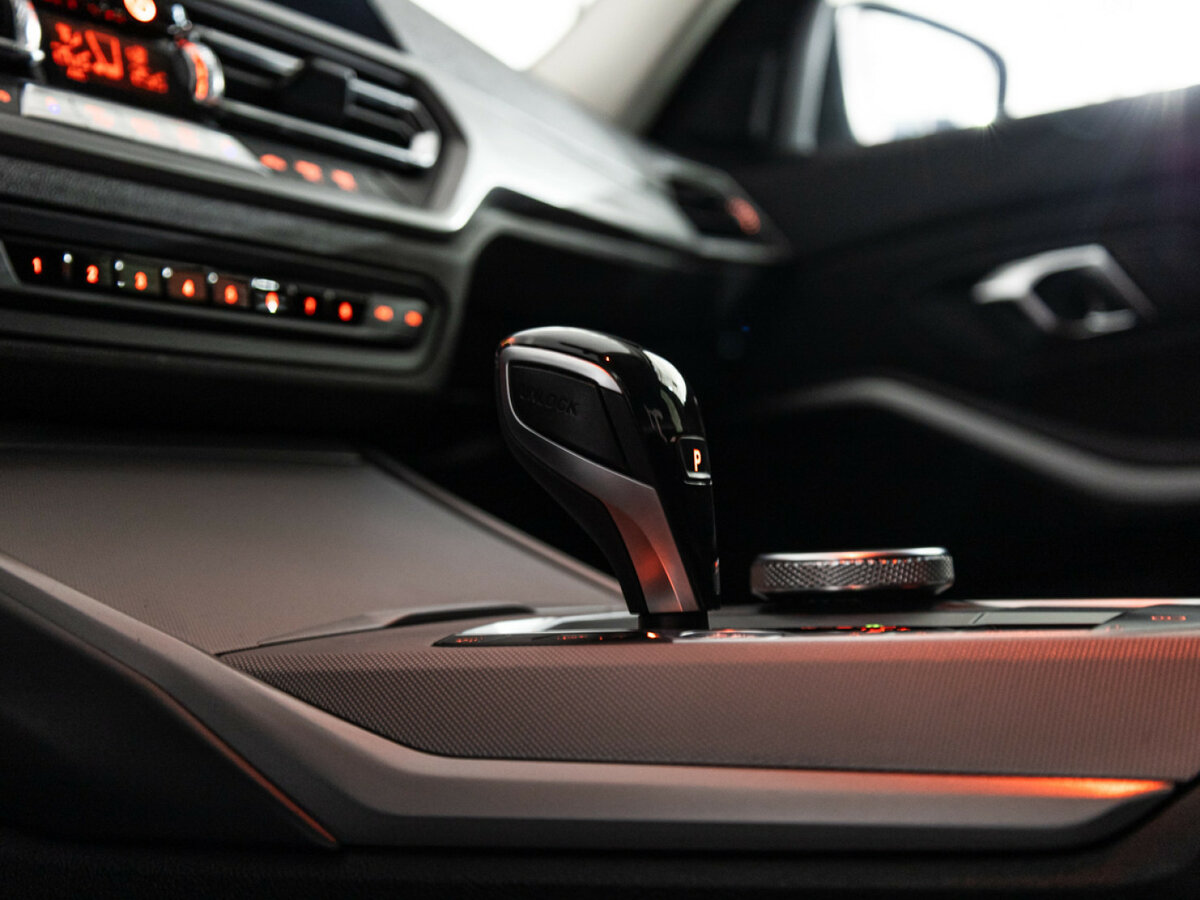 Купить BMW 3 серии, 2019, 105 575 км.. Фото: #17