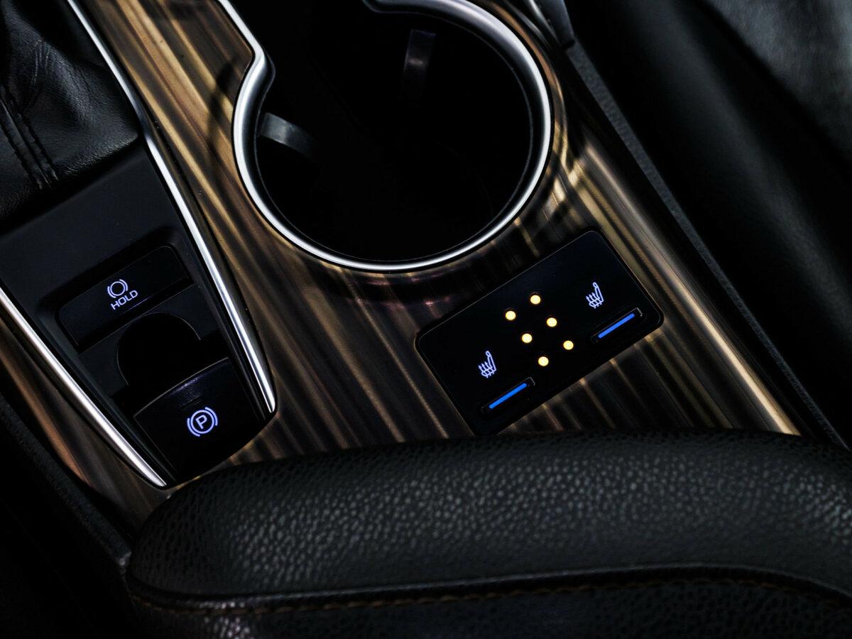 Купить Тойота Камри, 2019, 177 988 км.. Фото: #19