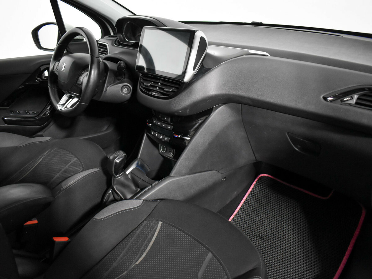 Купить Peugeot 208, 2013, 190 000 км.. Фото: #11