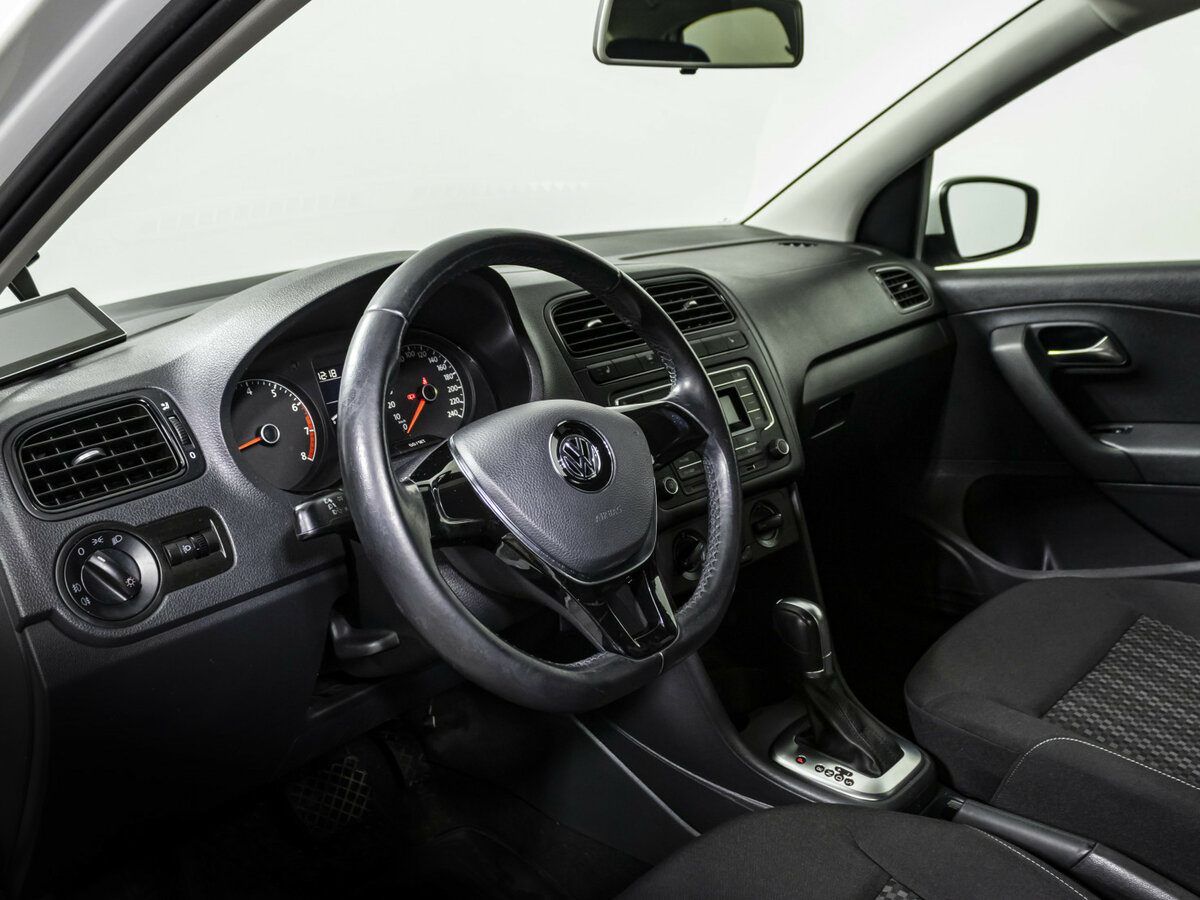 Купить Volkswagen Polo, 2016, 69 111 км.. Фото: #8
